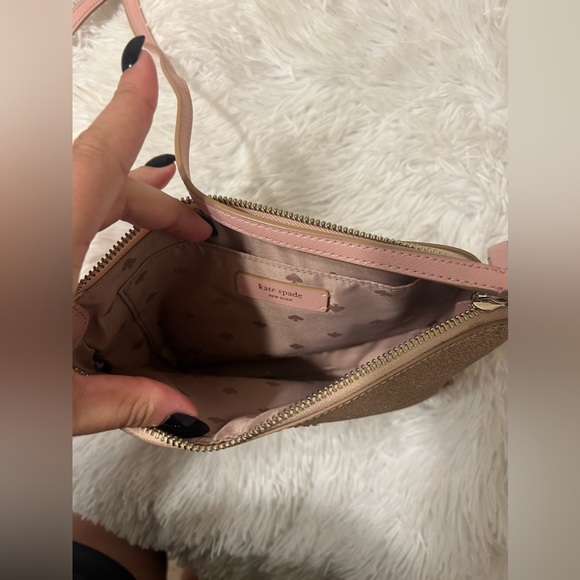 Purse - Picture 3 of 3